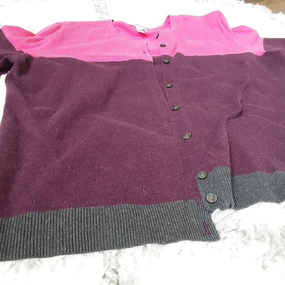 Cardigan - Picture 3 of 8